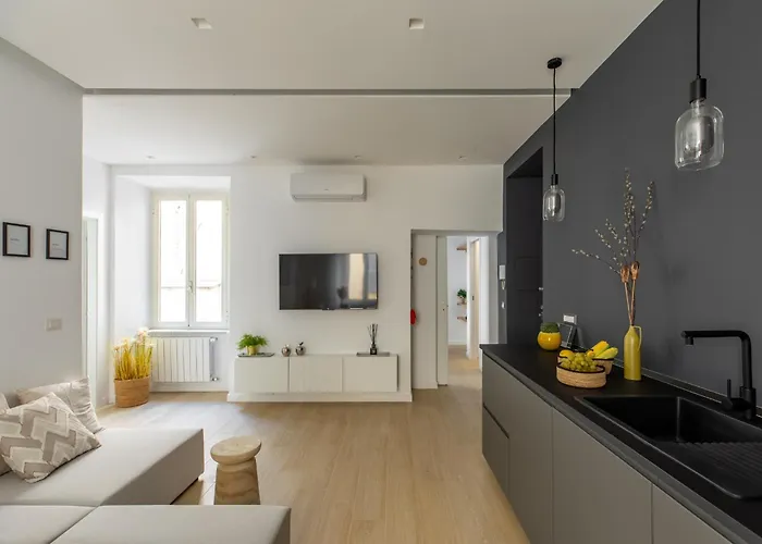 Iflat Sunny & Brand New Near Vatican Apartment